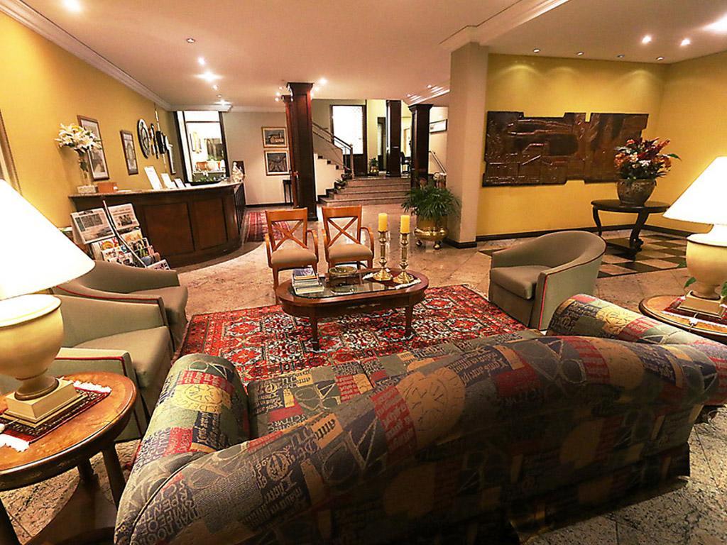 Village Hotel ポンタ・グロッサ エクステリア 写真