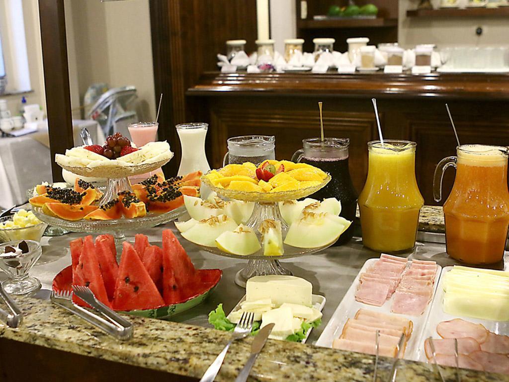 Village Hotel ポンタ・グロッサ エクステリア 写真