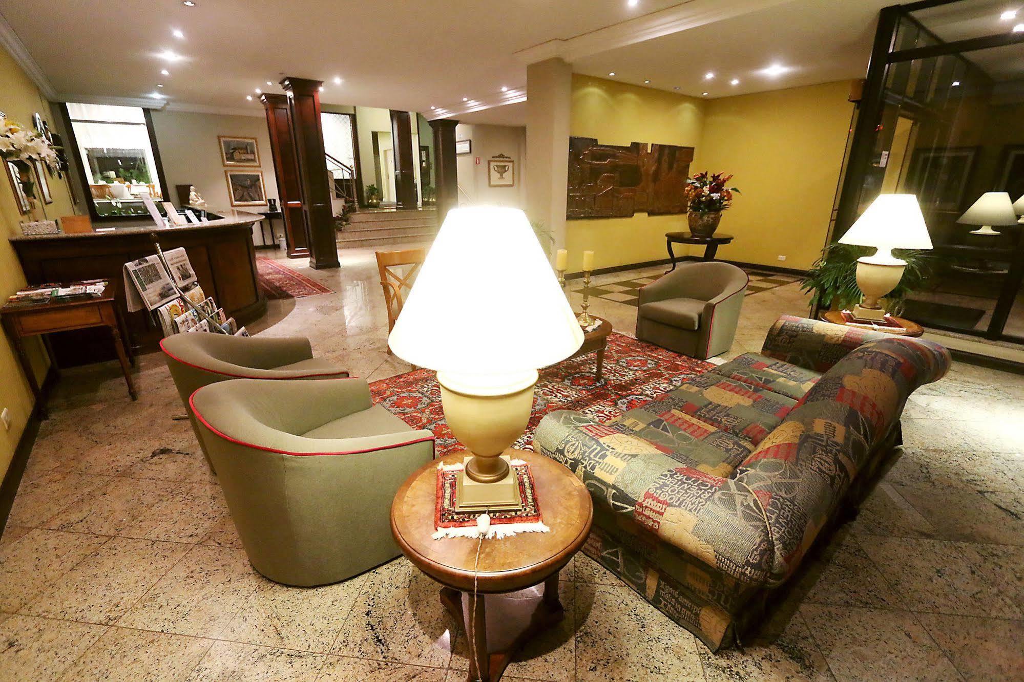 Village Hotel ポンタ・グロッサ エクステリア 写真